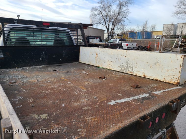 image for item DJ1629 2000 Ford F550 Super Duty  flatbed truck