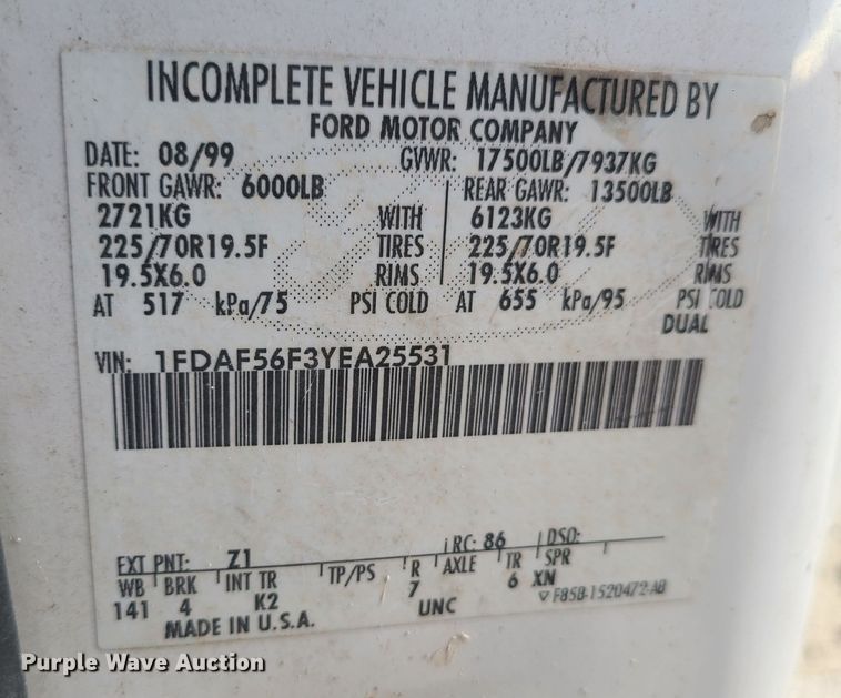 image for item DJ1629 2000 Ford F550 Super Duty  flatbed truck