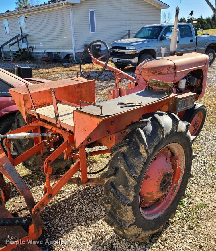 image for item DJ1641 Allis Chalmers C  tractor