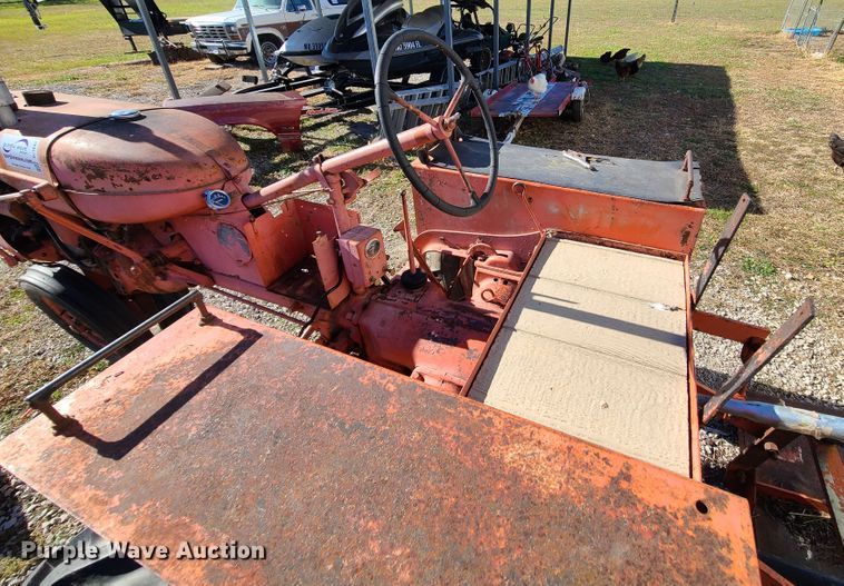 image for item DJ1641 Allis Chalmers C  tractor