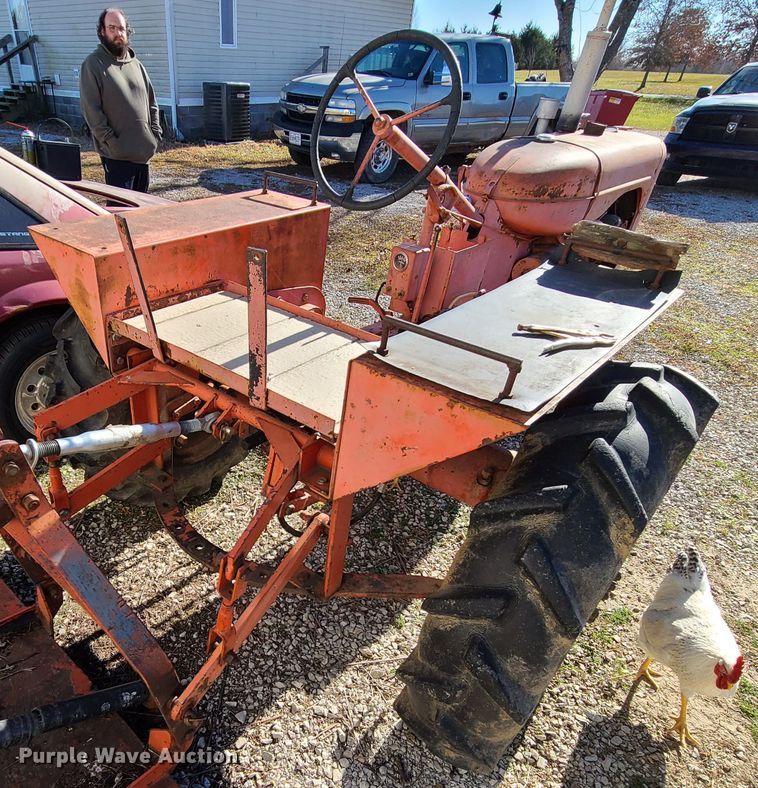 image for item DJ1641 Allis Chalmers C  tractor