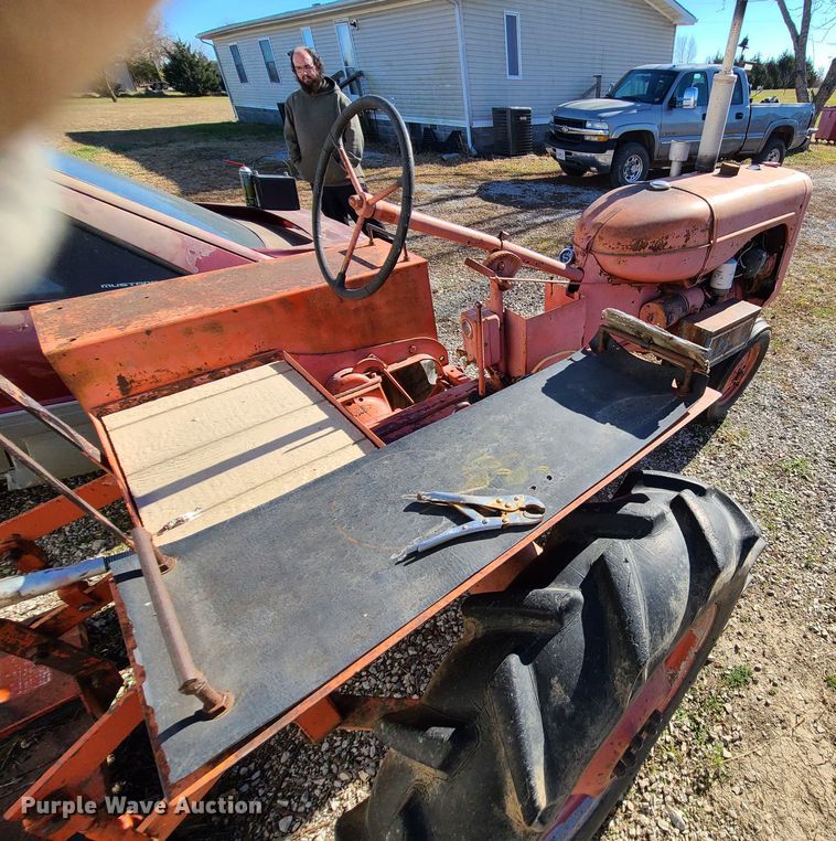 image for item DJ1641 Allis Chalmers C  tractor