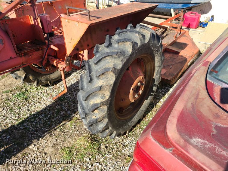 image for item DJ1641 Allis Chalmers C  tractor