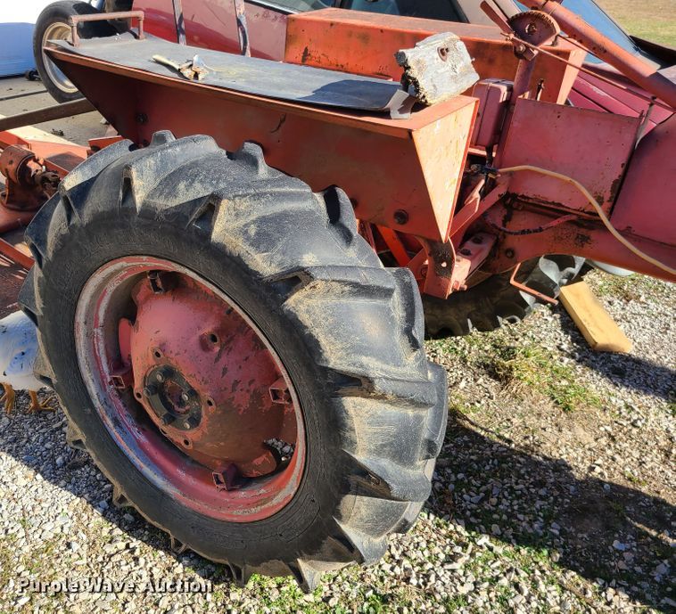 image for item DJ1641 Allis Chalmers C  tractor