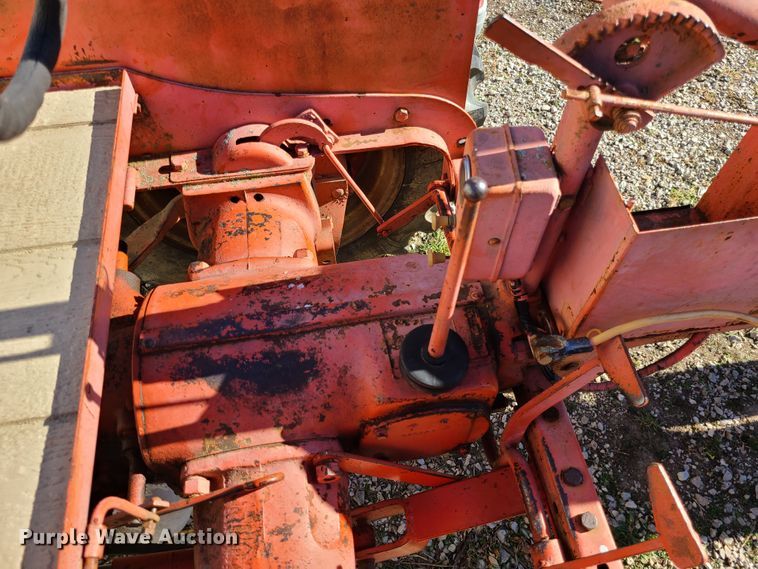 image for item DJ1641 Allis Chalmers C  tractor