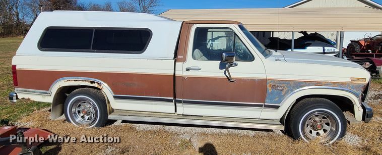 image for item DJ1642 1986 Ford F150  pickup truck