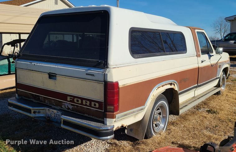 image for item DJ1642 1986 Ford F150  pickup truck