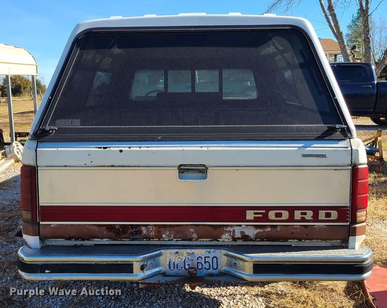 image for item DJ1642 1986 Ford F150  pickup truck