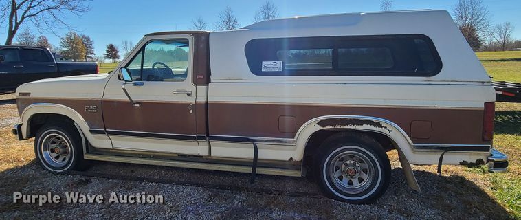 image for item DJ1642 1986 Ford F150  pickup truck