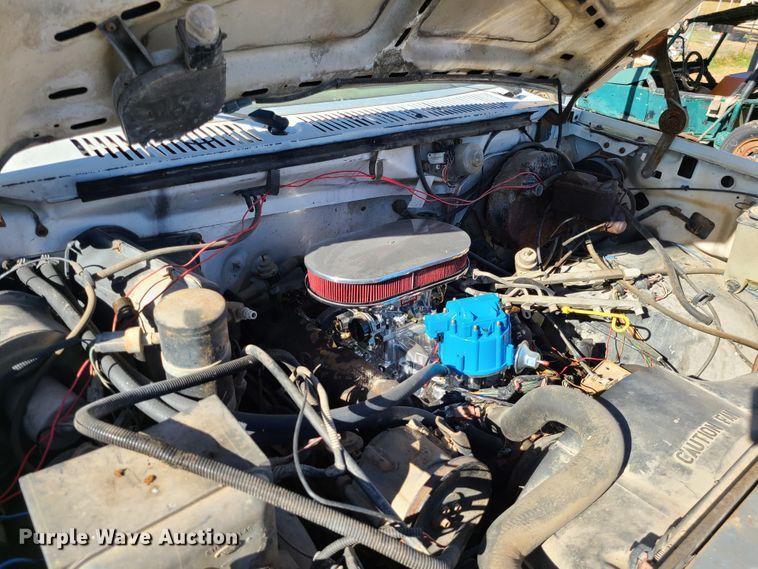 image for item DJ1642 1986 Ford F150  pickup truck