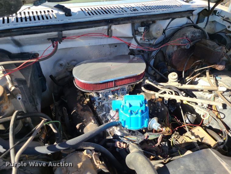 image for item DJ1642 1986 Ford F150  pickup truck