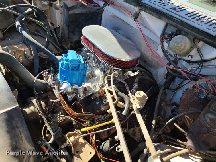 image for item DJ1642 1986 Ford F150  pickup truck