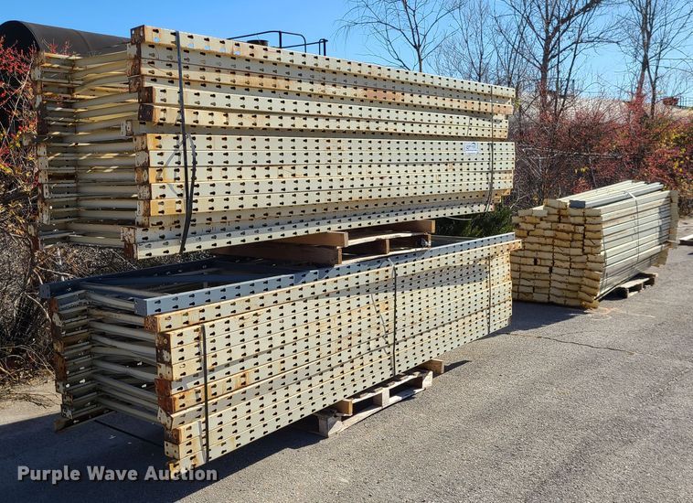 image for item DJ1643 Pallet racking