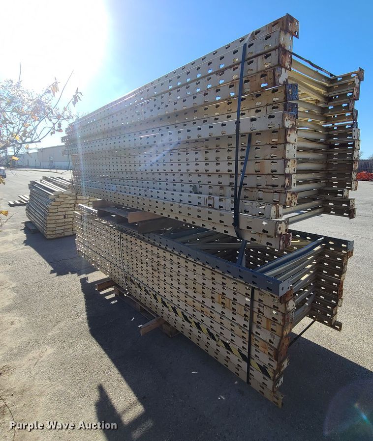 image for item DJ1643 Pallet racking
