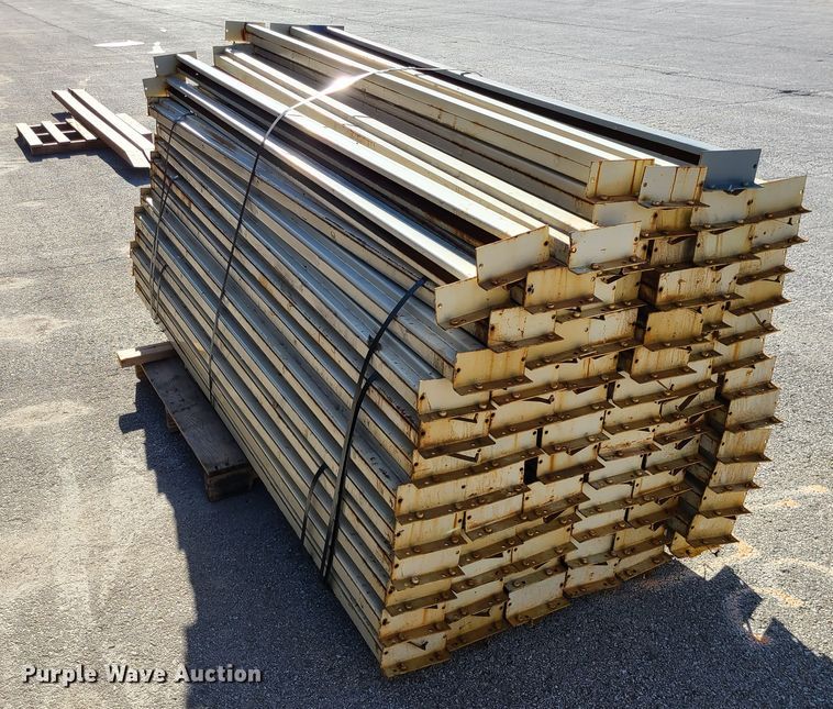 image for item DJ1643 Pallet racking