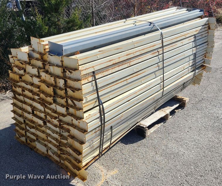 image for item DJ1643 Pallet racking