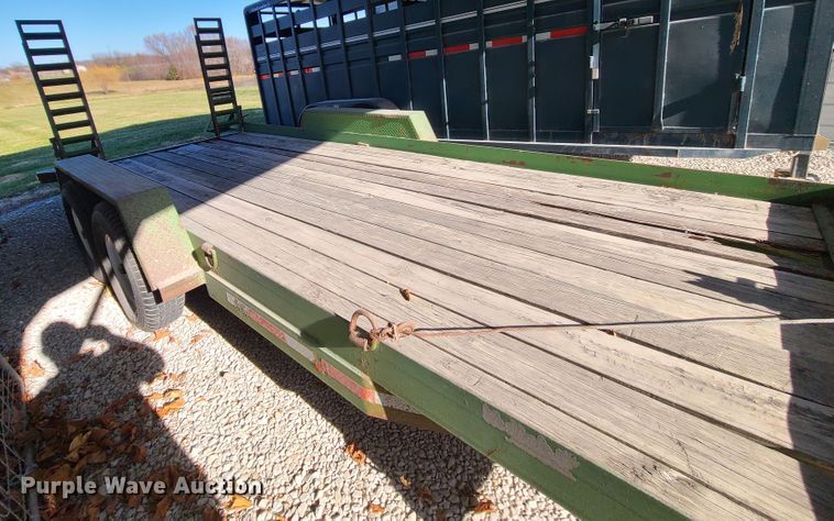 image for item DJ1657 2004 Kodiak  utility trailer