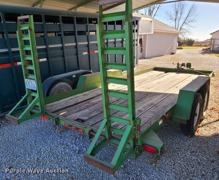 image for item DJ1657 2004 Kodiak  utility trailer