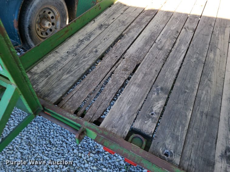 image for item DJ1657 2004 Kodiak  utility trailer