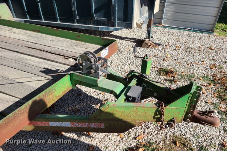 image for item DJ1657 2004 Kodiak  utility trailer