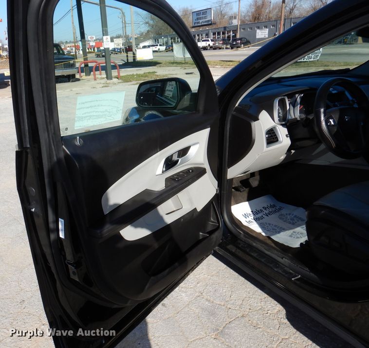 image for item DJ3757 2010 Chevrolet Equinox LS  SUV