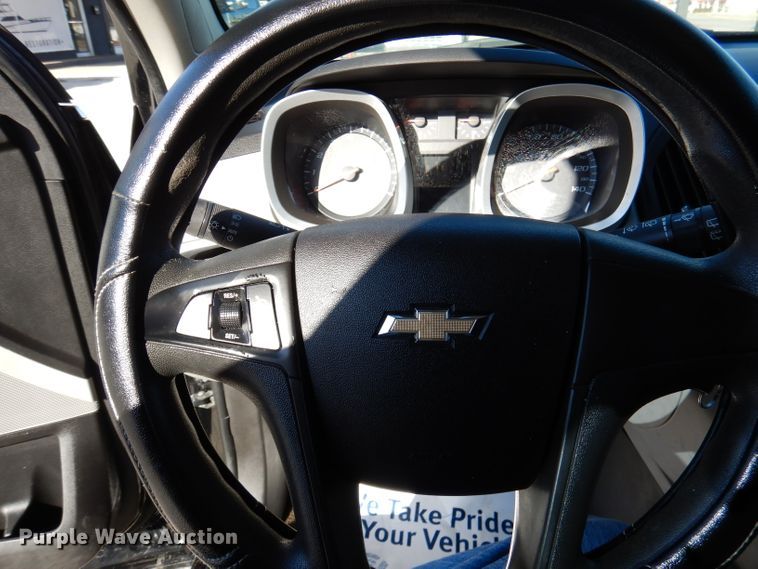 image for item DJ3757 2010 Chevrolet Equinox LS  SUV