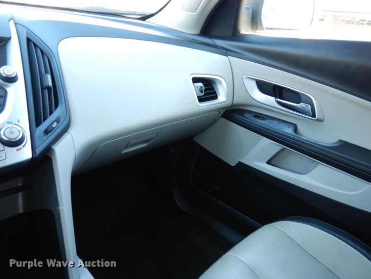 image for item DJ3757 2010 Chevrolet Equinox LS  SUV