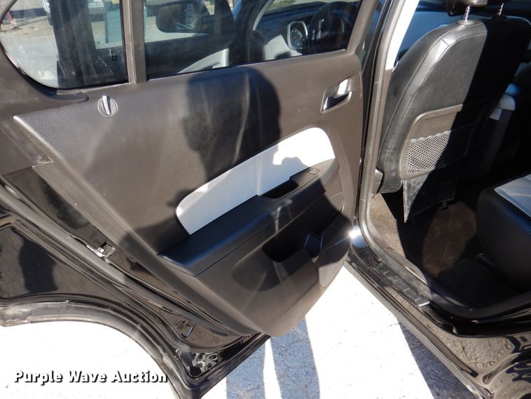 image for item DJ3757 2010 Chevrolet Equinox LS  SUV