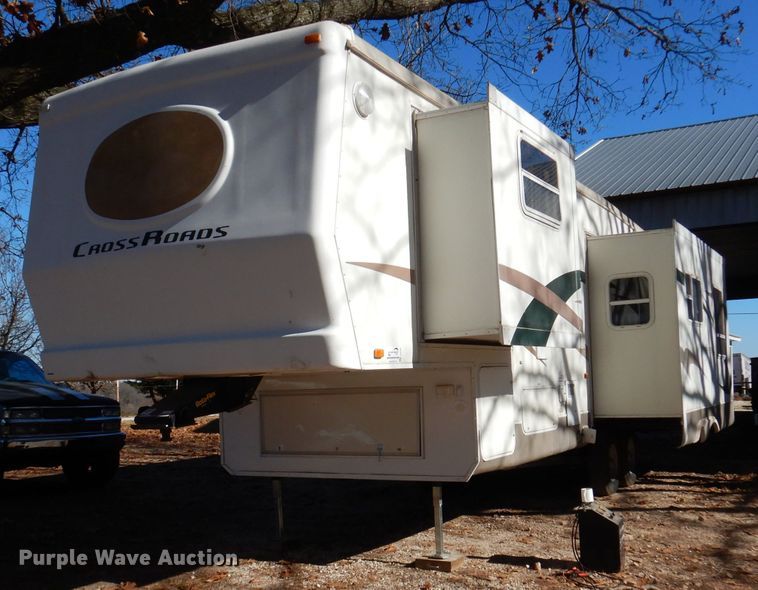 image for item DJ3759 2004 Cross Roads Paradise Point  camper