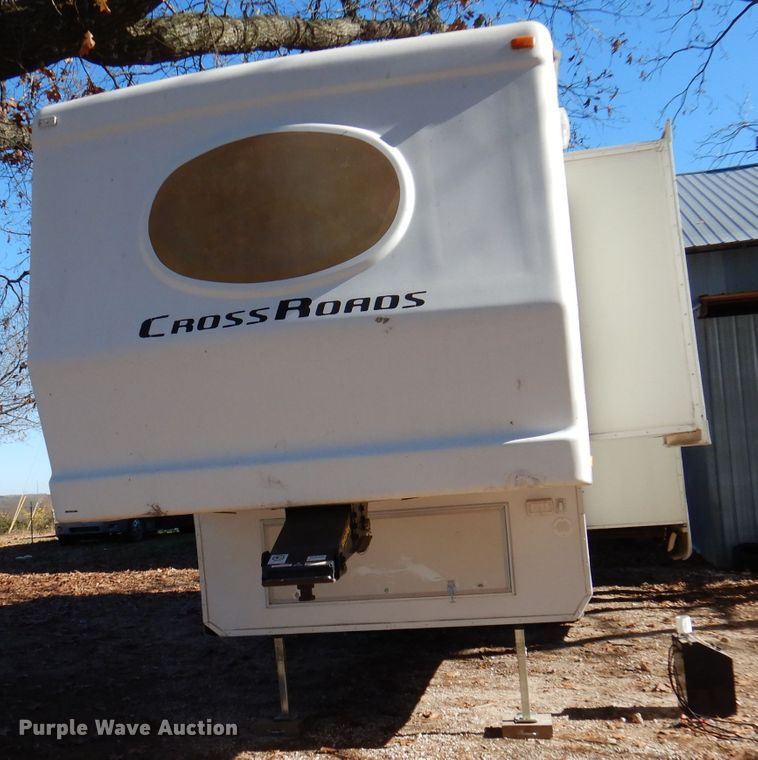 image for item DJ3759 2004 Cross Roads Paradise Point  camper