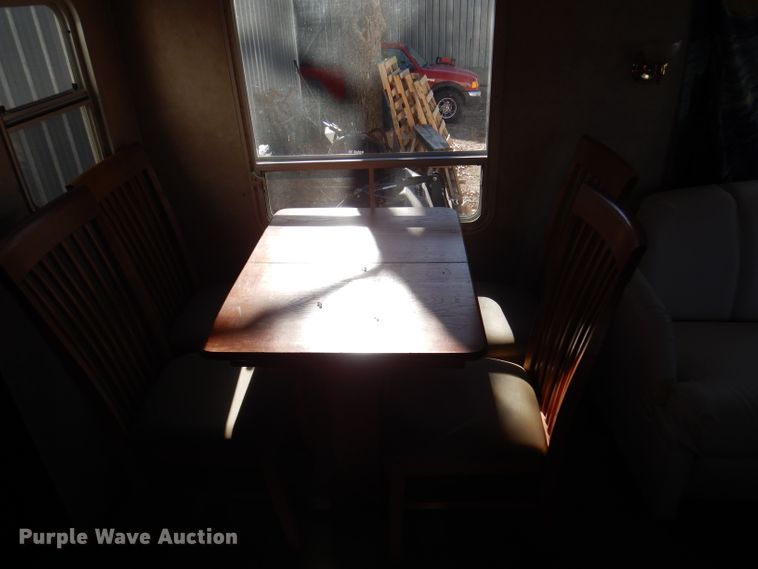 image for item DJ3759 2004 Cross Roads Paradise Point  camper