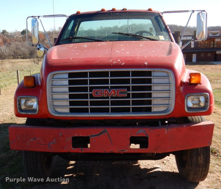 image for item DJ3761 1998 GMC C7500  flatbed truck