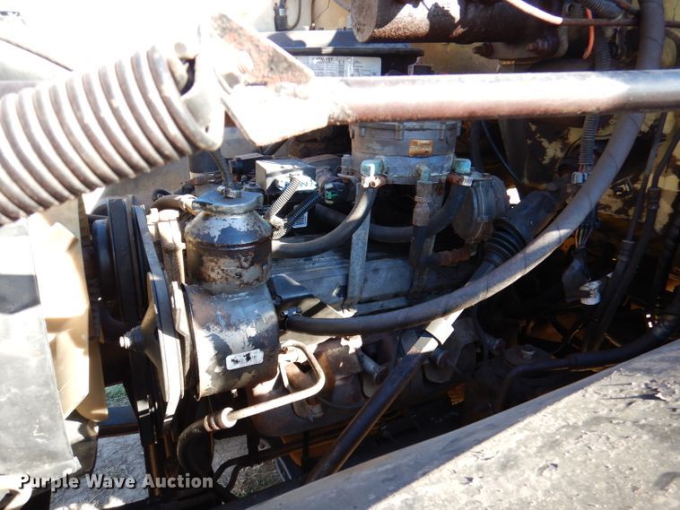 image for item DJ3761 1998 GMC C7500  flatbed truck