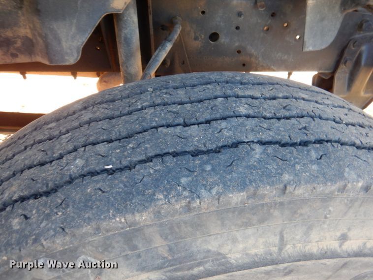 image for item DJ3761 1998 GMC C7500  flatbed truck