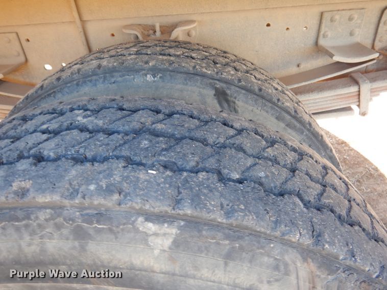 image for item DJ3761 1998 GMC C7500  flatbed truck