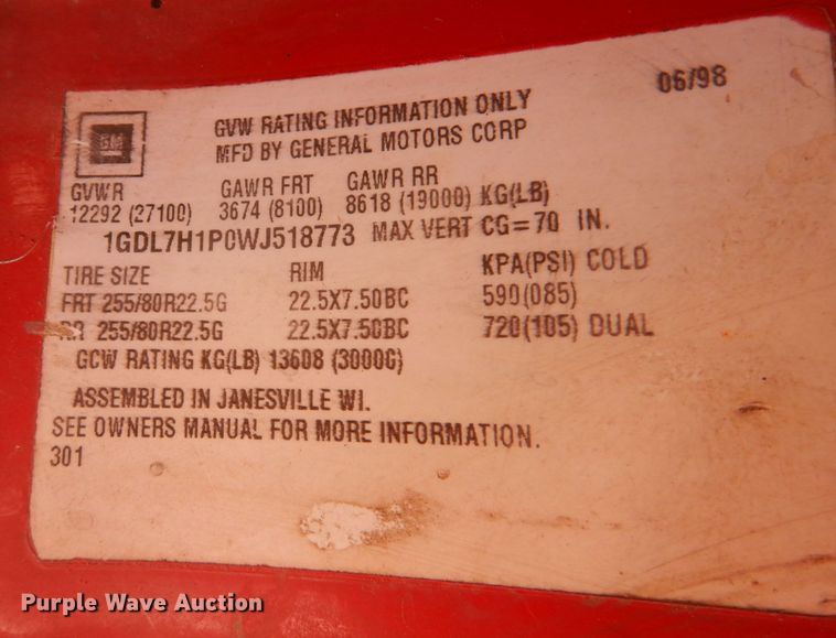 image for item DJ3761 1998 GMC C7500  flatbed truck