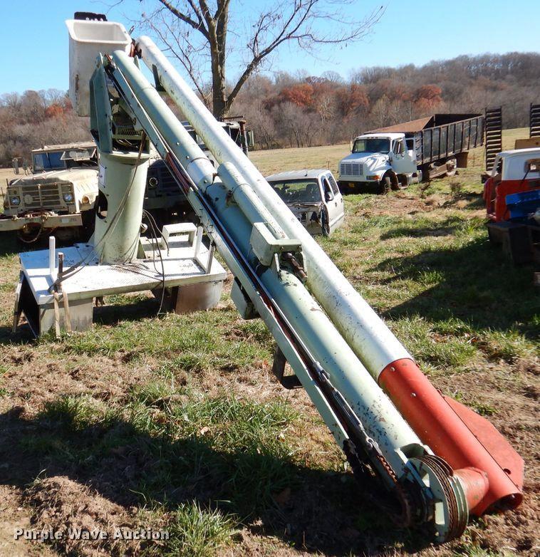 image for item DJ3762 Bucket lift