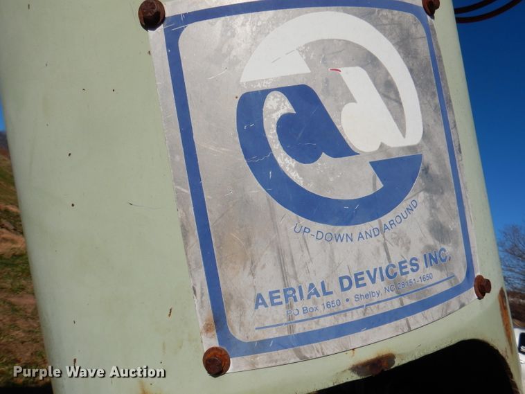 image for item DJ3762 Bucket lift