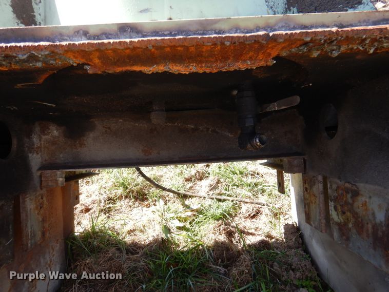 image for item DJ3762 Bucket lift