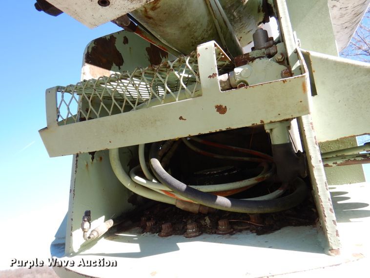 image for item DJ3762 Bucket lift