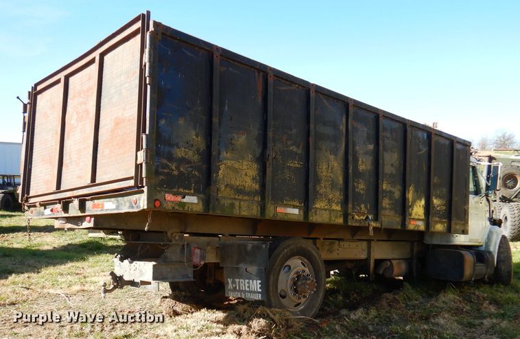 image for item DJ3763 1999 International 4700  dump truck