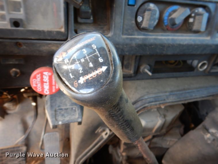 image for item DJ3763 1999 International 4700  dump truck