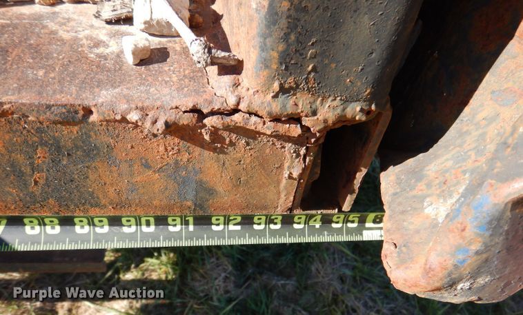 image for item DJ3766 1998 International 4700  dump truck