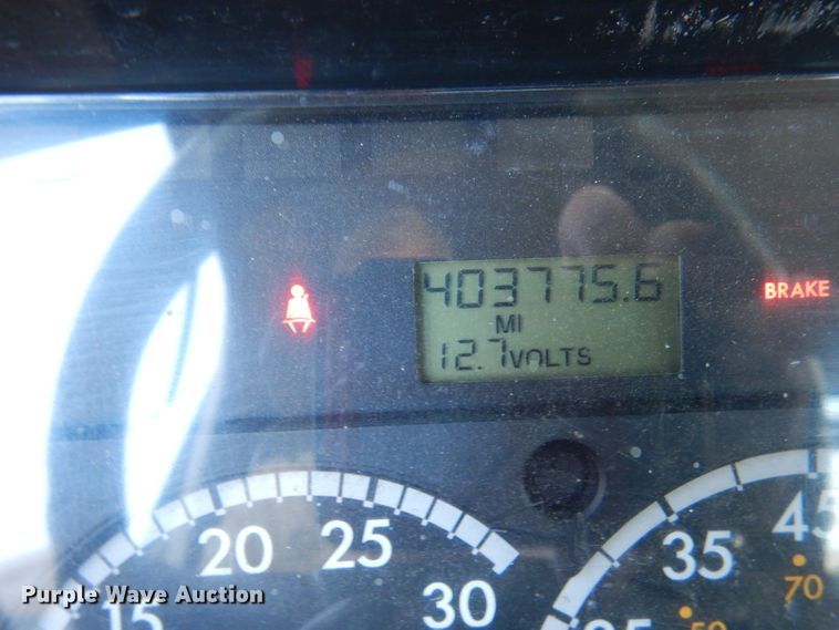 image for item DJ3767 2004 Freightliner M2 106  flatbed truck