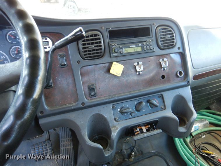 image for item DJ3767 2004 Freightliner M2 106  flatbed truck