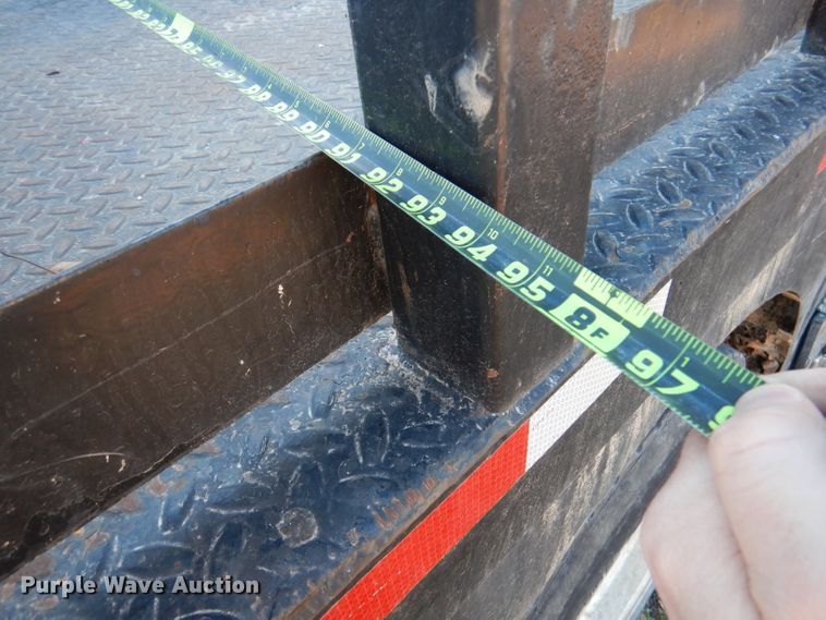 image for item DJ3767 2004 Freightliner M2 106  flatbed truck