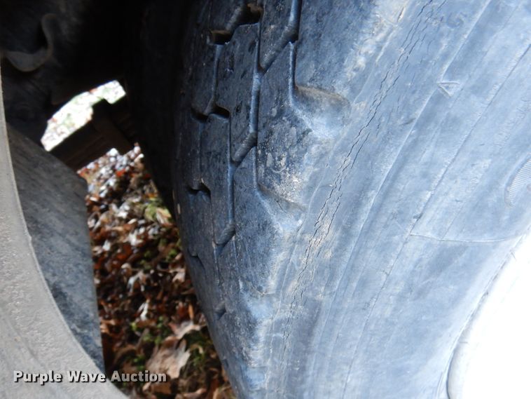 image for item DJ3767 2004 Freightliner M2 106  flatbed truck