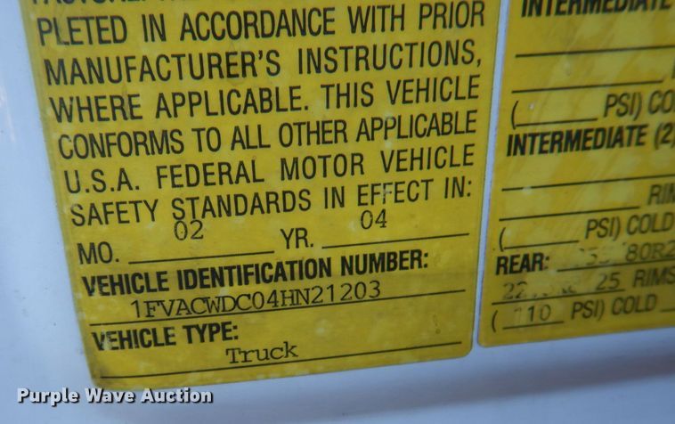 image for item DJ3767 2004 Freightliner M2 106  flatbed truck