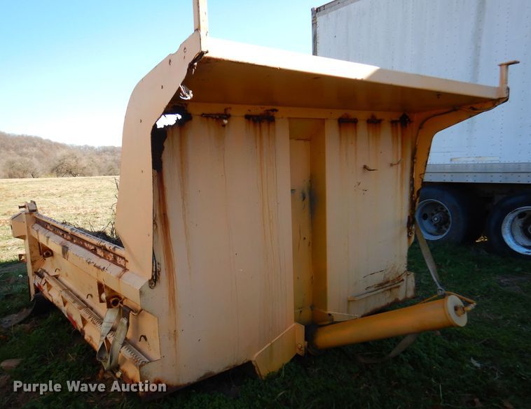 image for item DJ3768 Dump bed