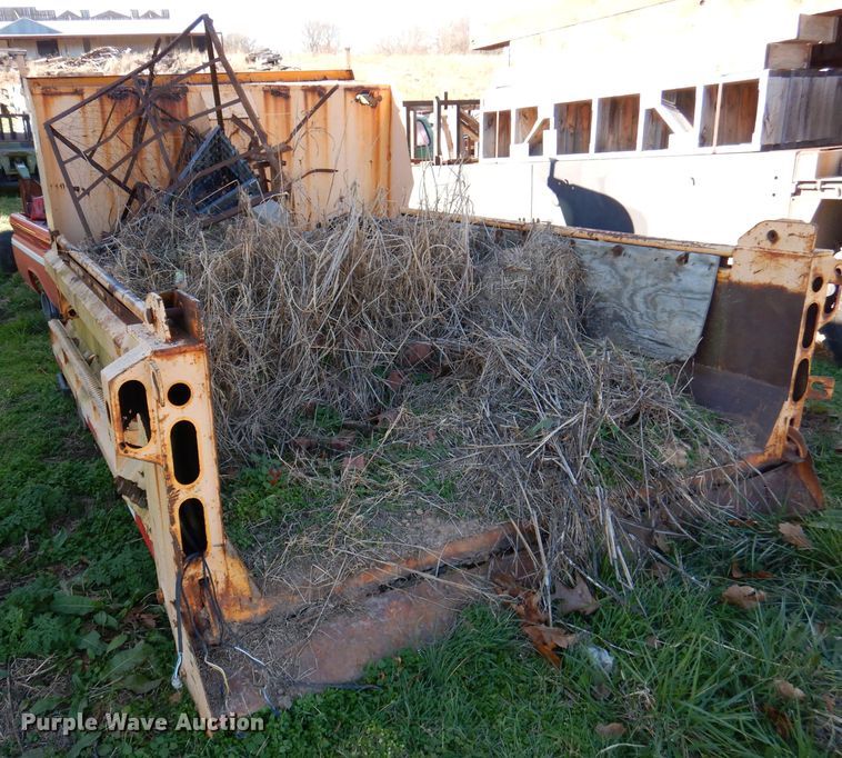 image for item DJ3768 Dump bed